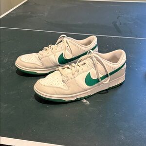 Nike Low Dunk ‘Summit White Malachite’